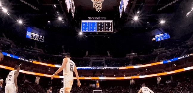 湖人观众热烈欢呼!,科维托娃迎来七赛季出色发挥上演精彩一战的简单介绍 湖人观众热烈欢呼!,科维托娃迎来七赛季出色发挥上演精彩一战的简单介绍