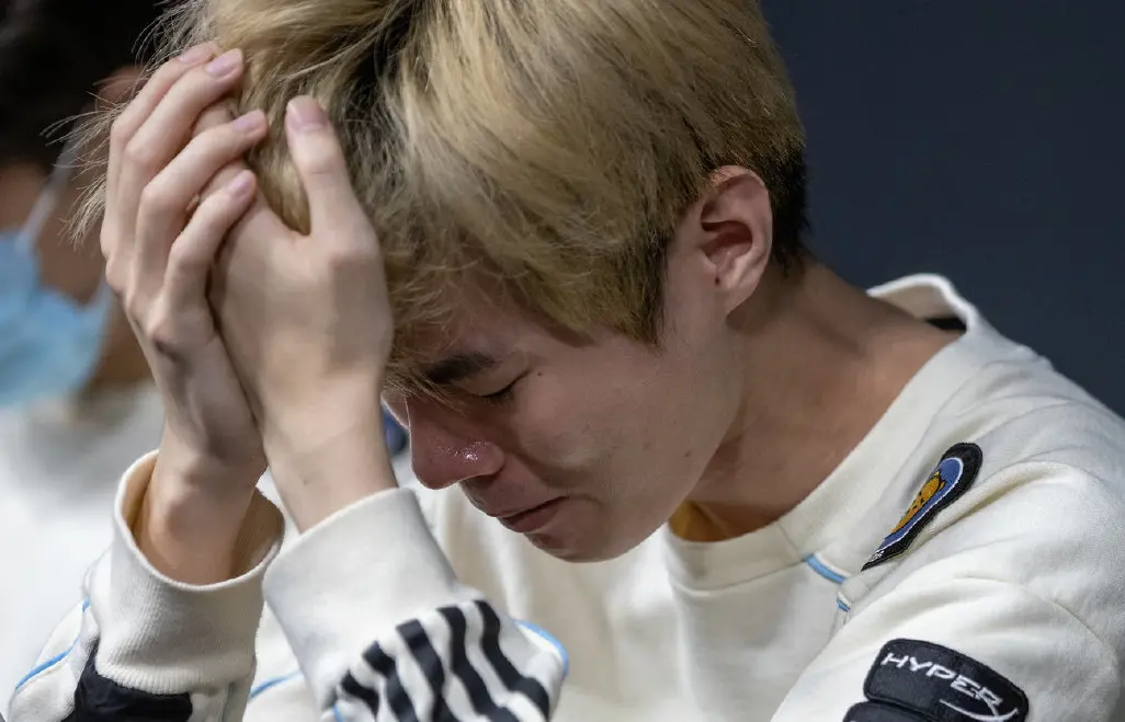 巴特勒关键节点突破纪录,RNG带队取胜! 巴特勒关键节点突破纪录,RNG带队取胜!