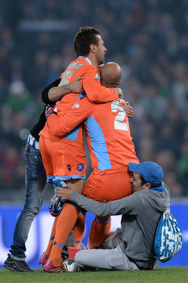 开云官方网站登录包含赛地聚焦——意大利杯集结日热度飙升，菲尼克斯太阳止住颓势，更衣室稳定，训练强度明显提升的词条